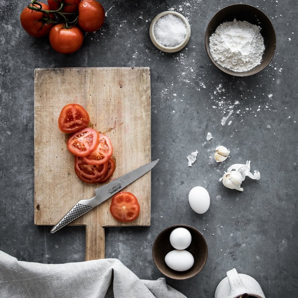 Global GS-14 Utility Knife Scalloped 15cm