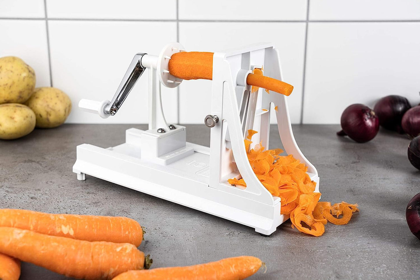 Benriner BN-7W Fruit and Vegetable Spiraliser