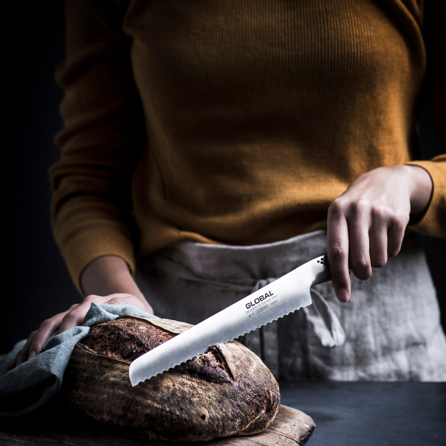 Global G-9 Bread Knife 22cm
